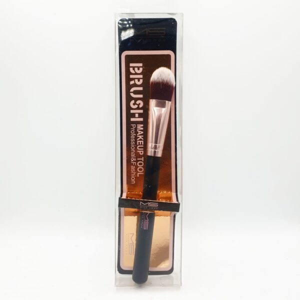 Foundation Brush - Black - D Beauty Bar