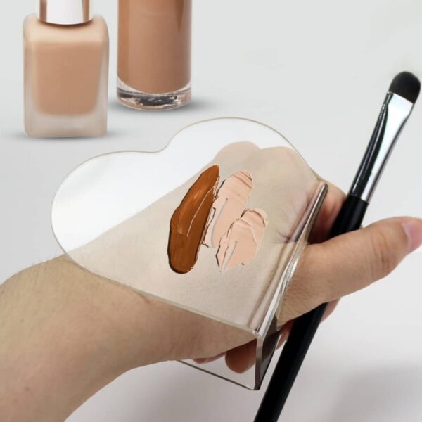 Foundation hand palette - D Beauty Bar