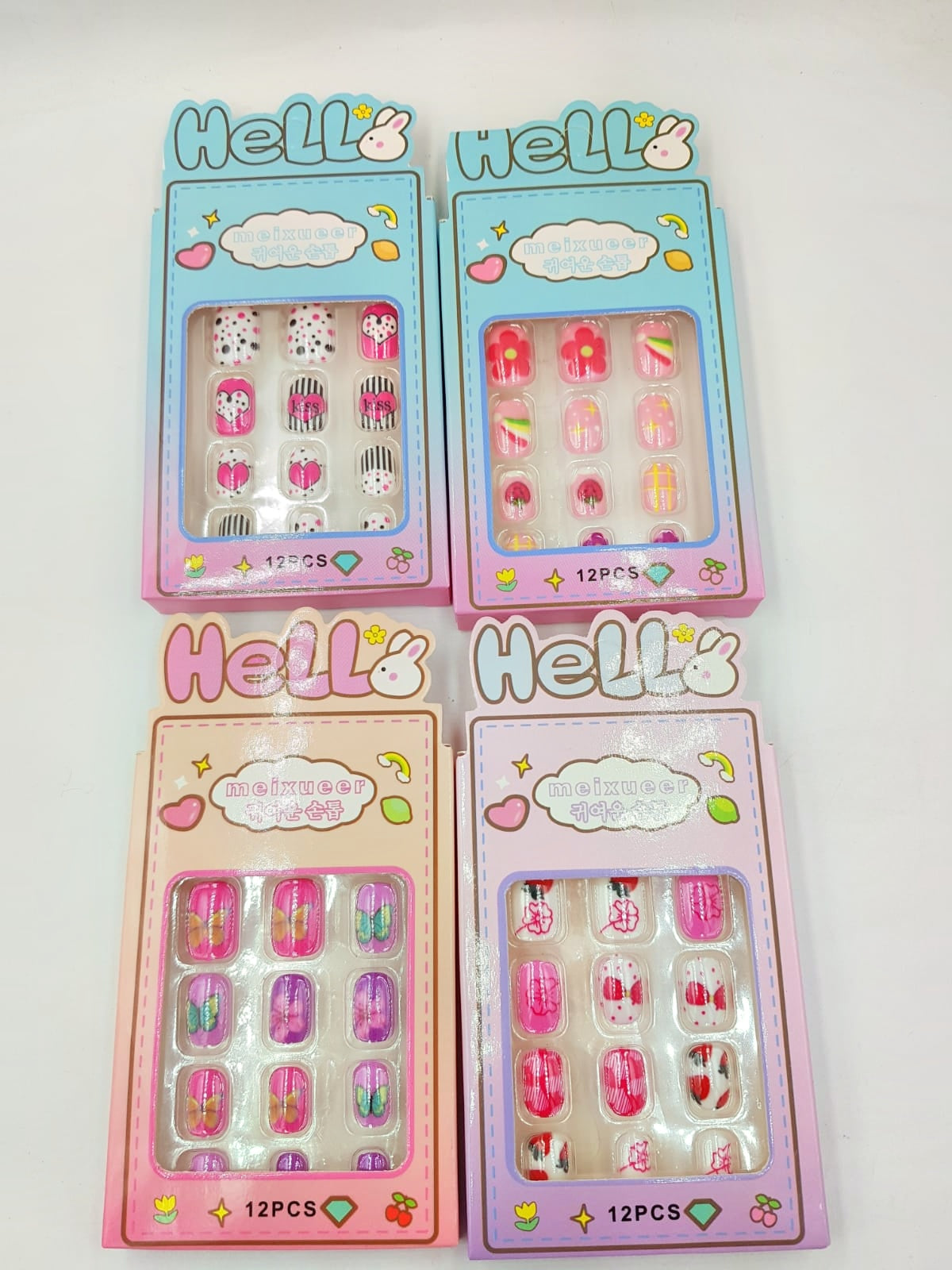 Kids stick on nails