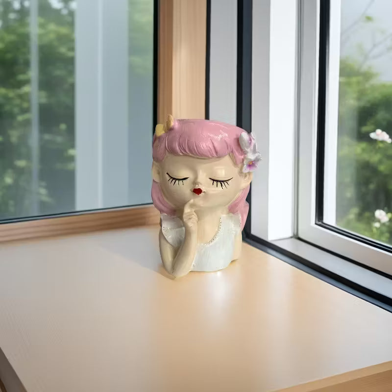 Elegant Women brush holder